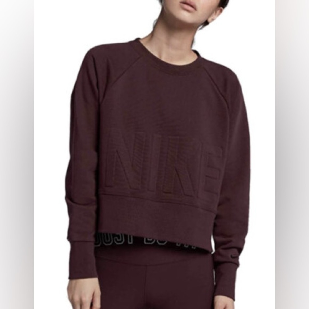 Nike Embossed Versa Crew Pullover Sweatshirt Burgundy Maroon Wine Size Medium